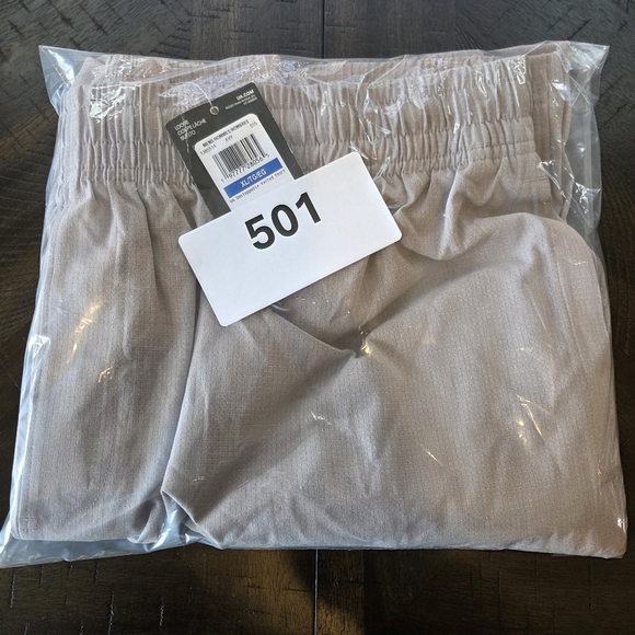 Under Armour Men's Extra Large XL UA Unstoppable Vented Gray Athletic Shorts New - Picture 11 of 11